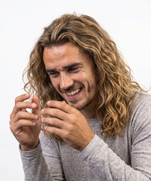 Antoine Griezmann – Long Wavy Flow 1